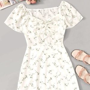 Ditsy Floral Sweetheart Neck Dress